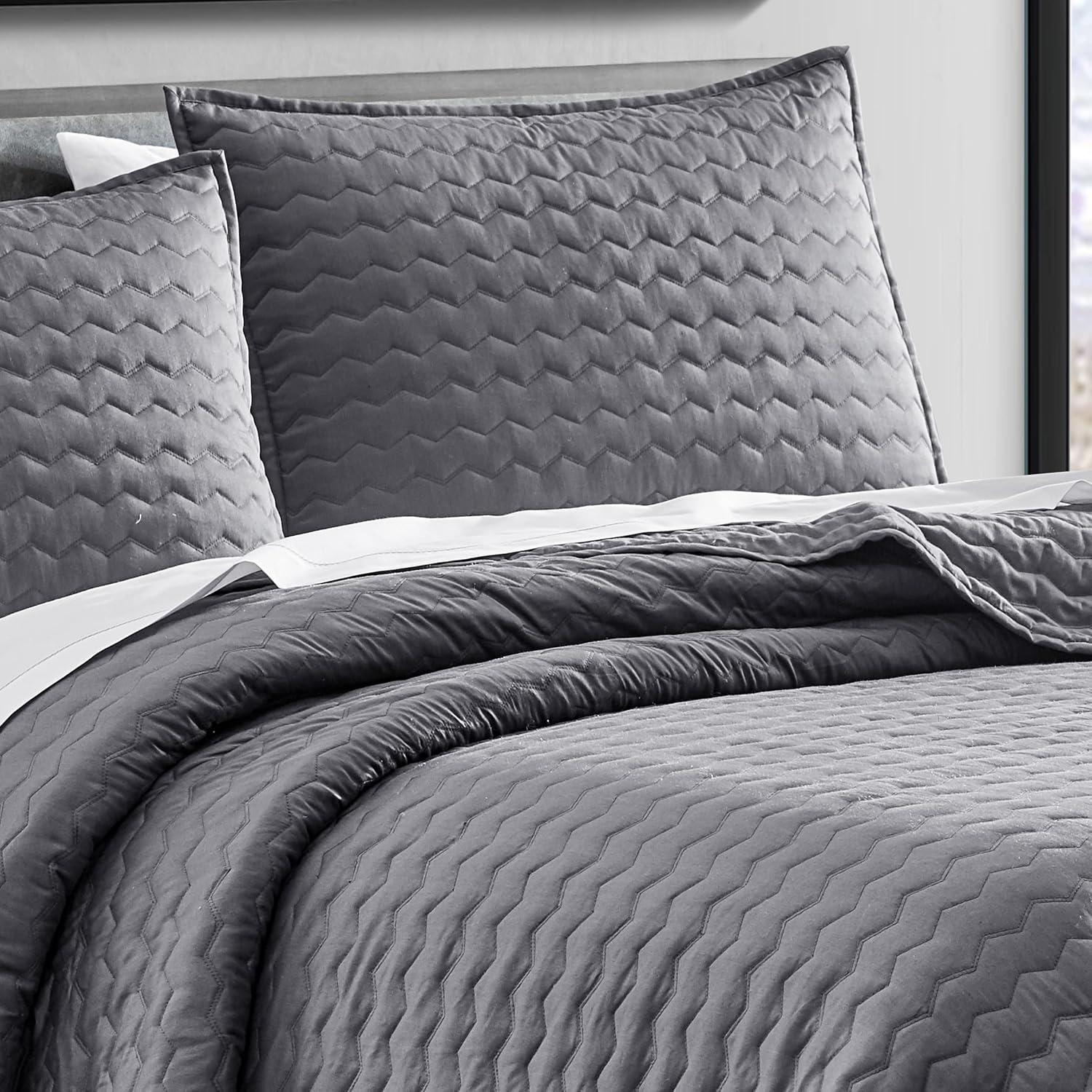 Soft Charcoal Reversible Cotton Queen Quilt Set