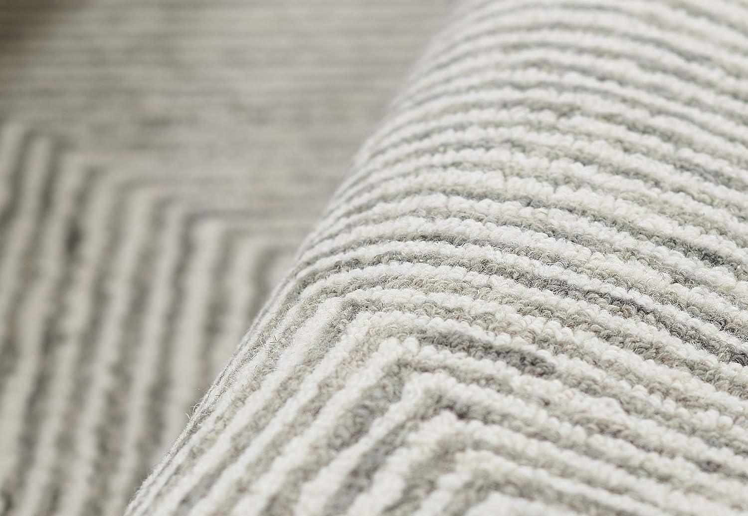 Momeni Contemporary Rectangle Area Rug, Grey, 5' X 8'