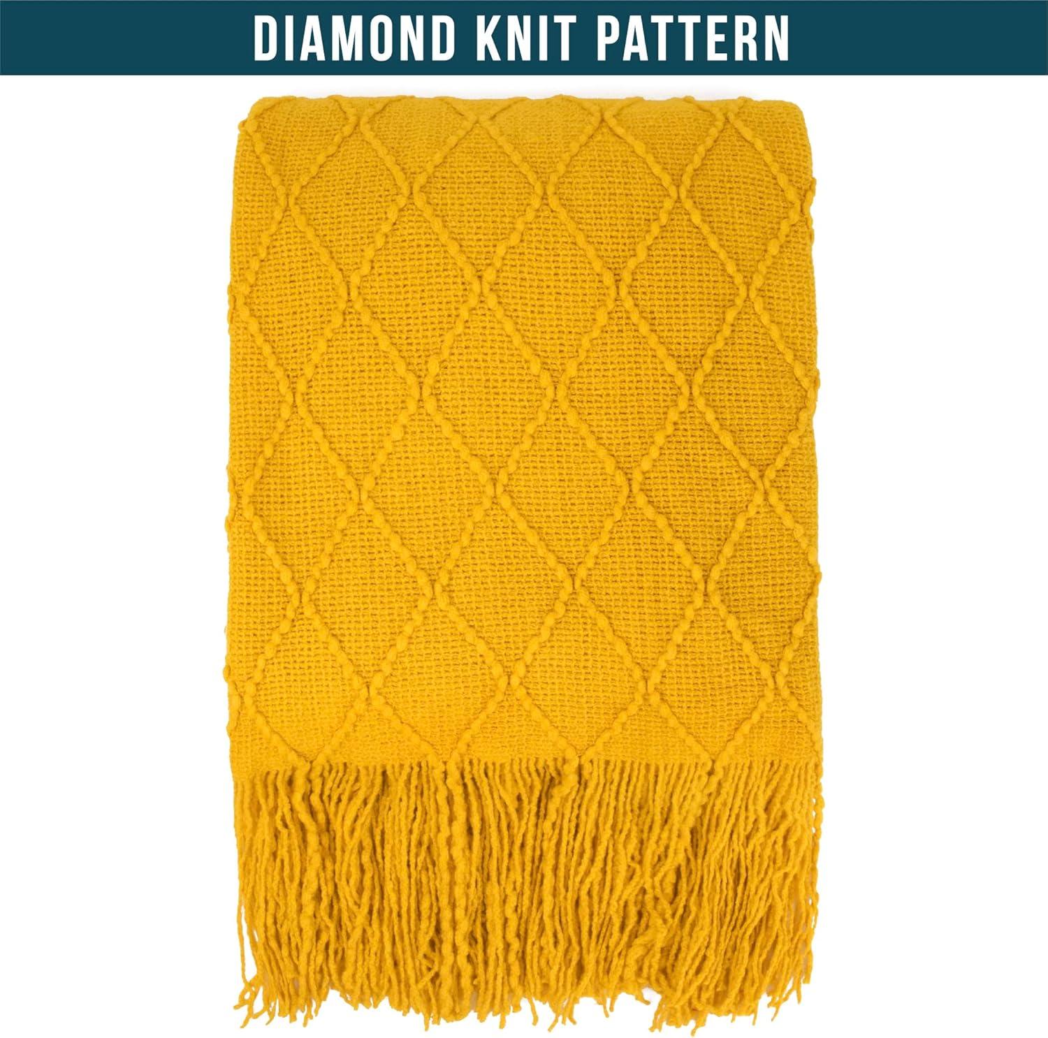 Pavilia Throw Blanket