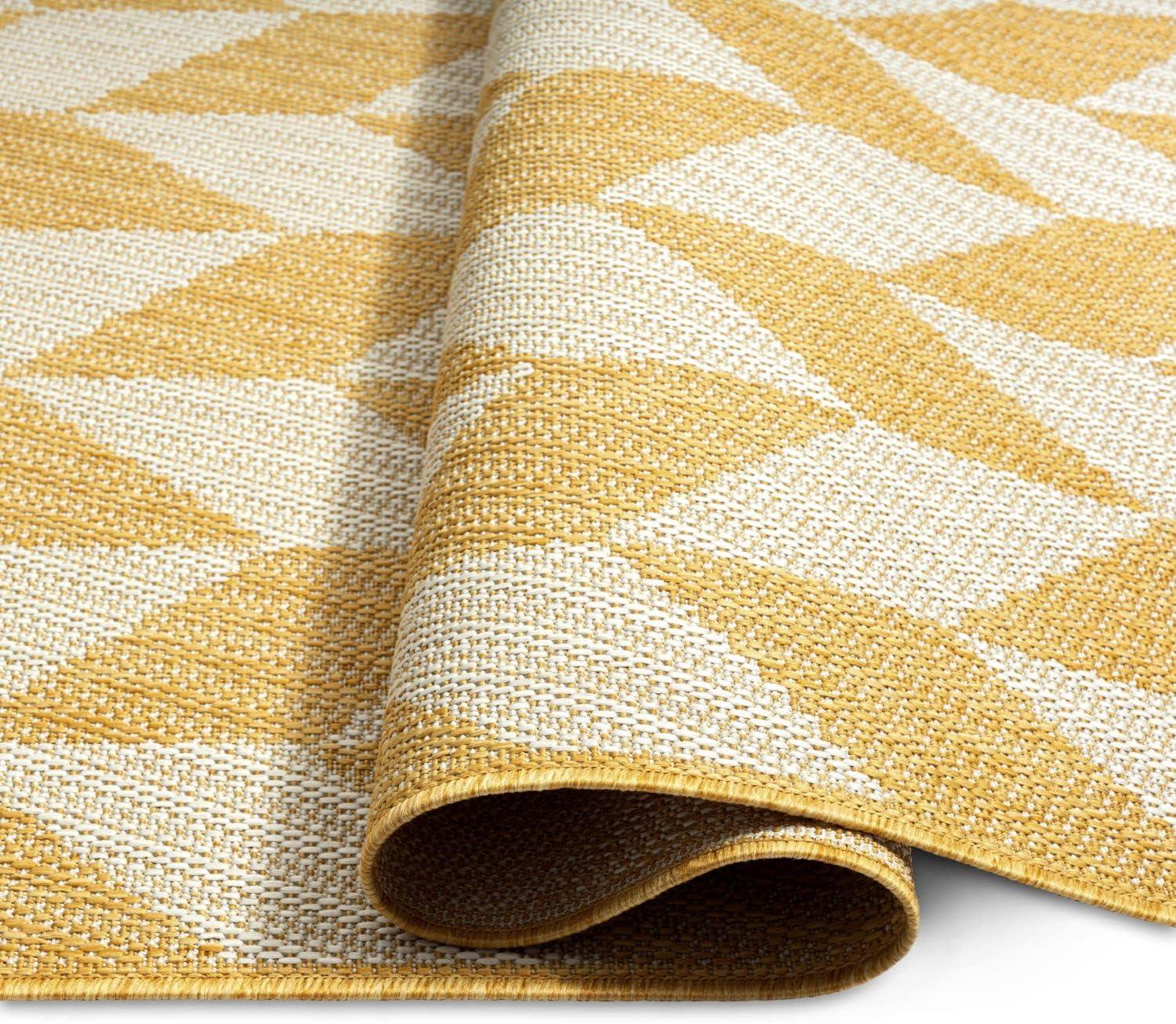 NICOLE MILLER NEW YORK Patio Country Calla Herringbone Indoor/Outdoor Area Rug, Yellow/Cream