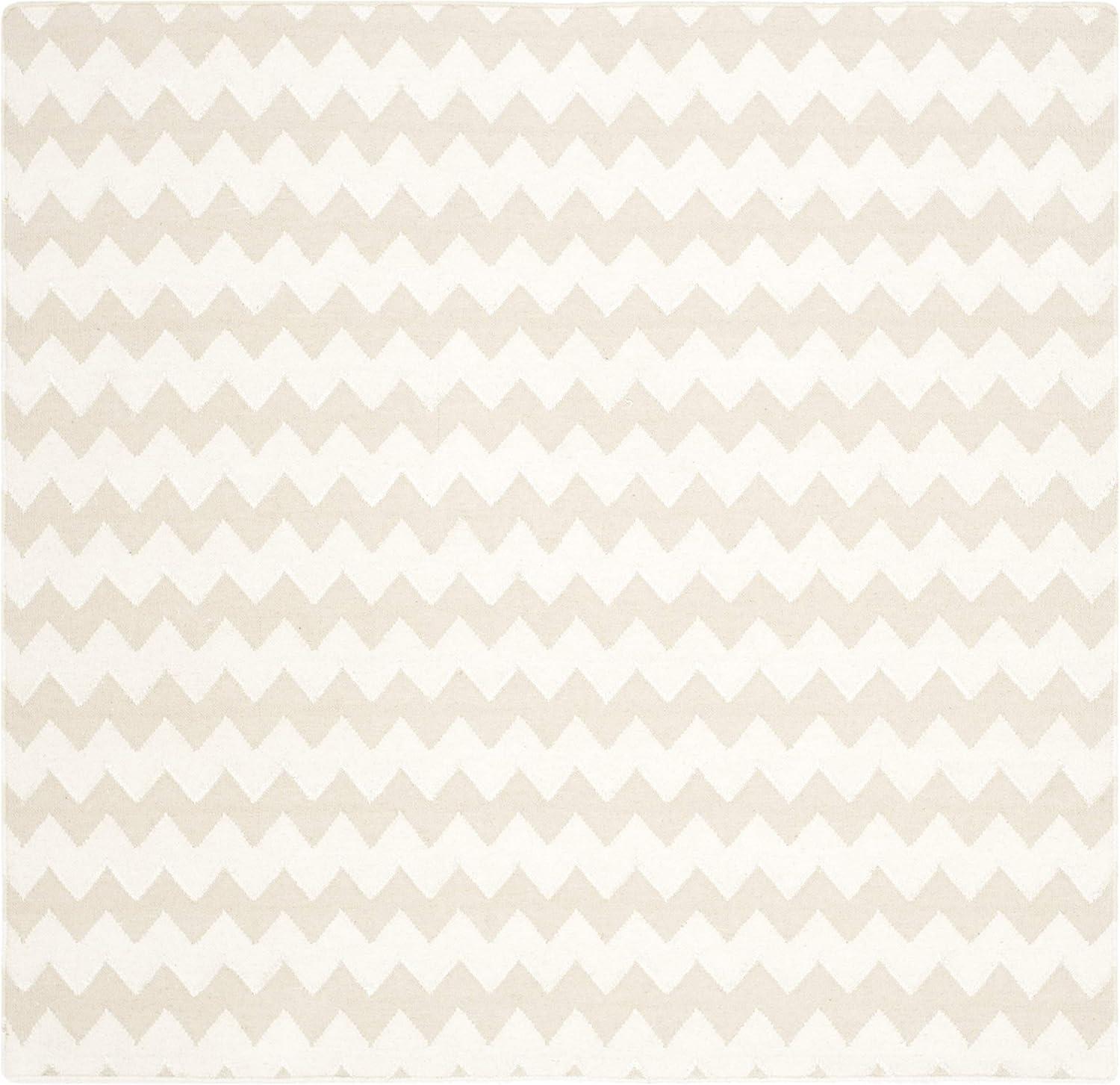 SAFAVIEH Dhurrie Karissa Chevron Zigzag Wool Area Rug, Beige/Ivory, 6' x 6' Square