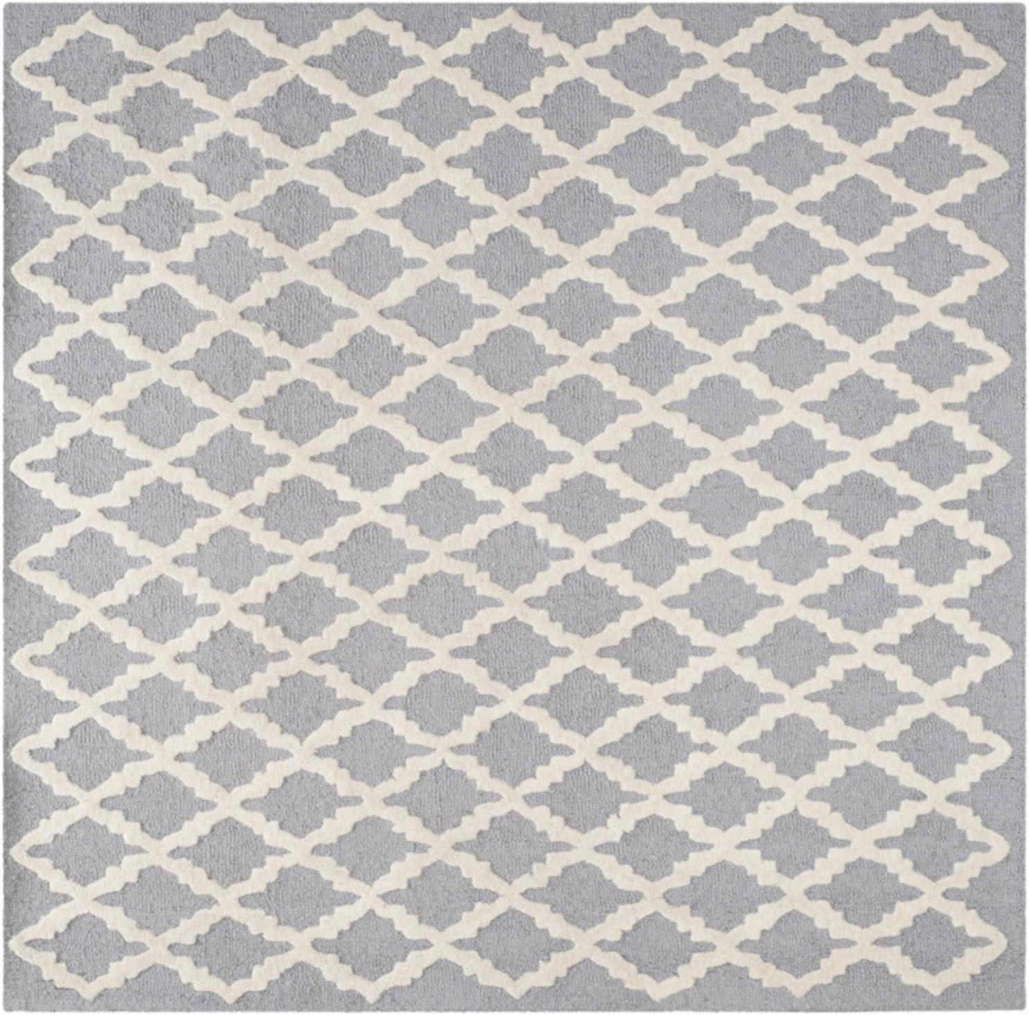 Hand-Tufted Elegance Wool Rug in Light Green/Ivory, 4' x 6'