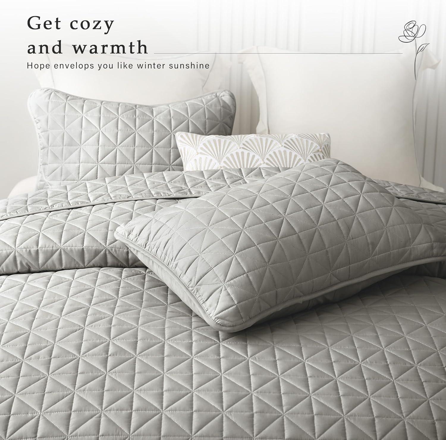 Exclusivo Mezcla Twin Quilt Bedding Set, Lightweight Soft Light Grey Twin Bedspreads Coverlets with Geometric Stitched Pattern