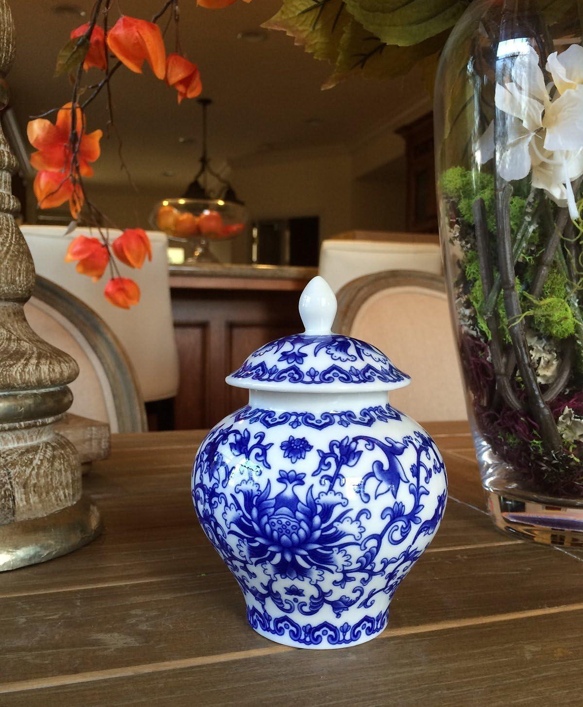 Ancient Chinese Blue and White Porcelain Helmet-shaped Temple Jar. Small