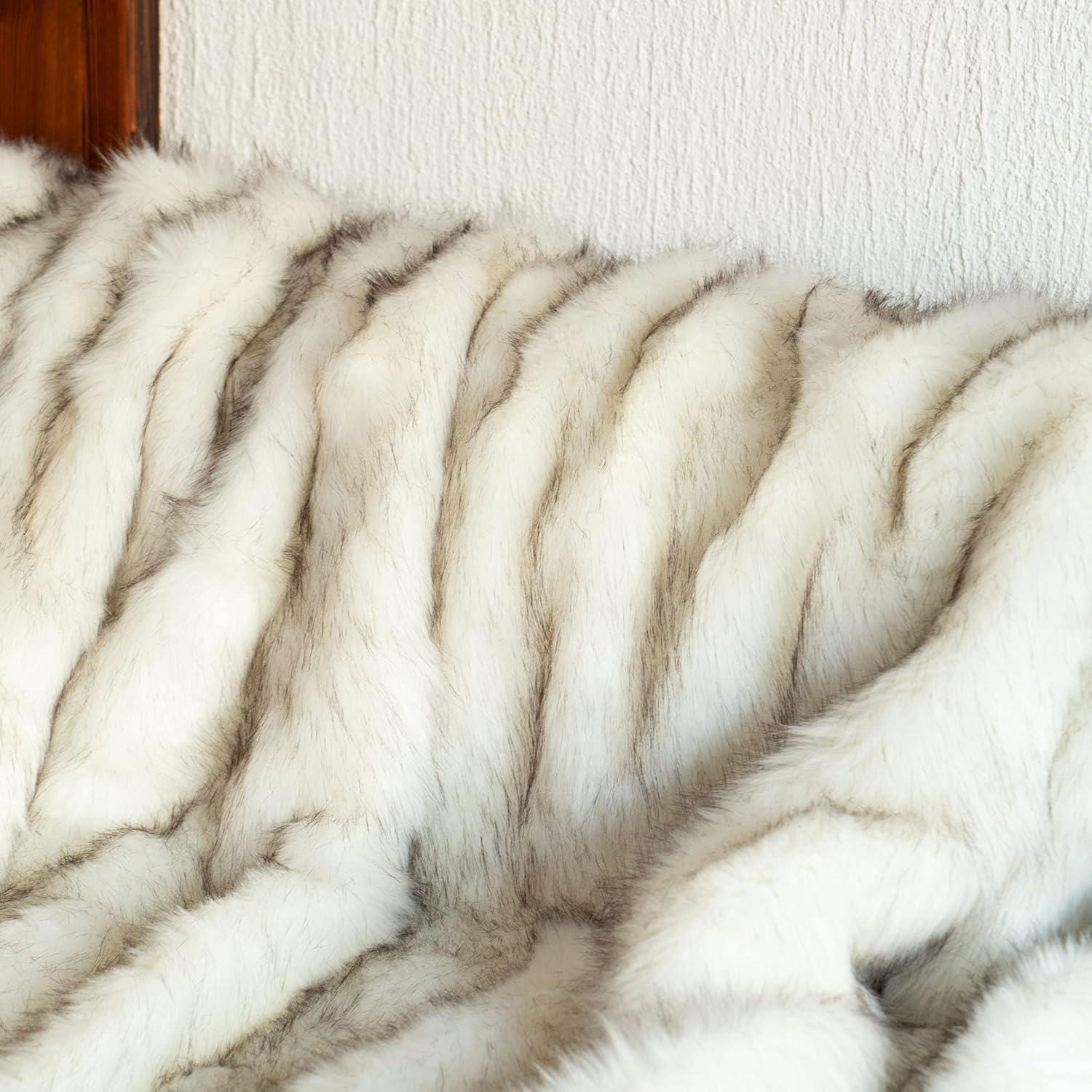 Battilo Luxury White Faux Fur Blanket,Thick Warm Decorative Throw Blankets, Fluffy Fur Throw Blanket for Couch,Living Room Decor,51"x67"