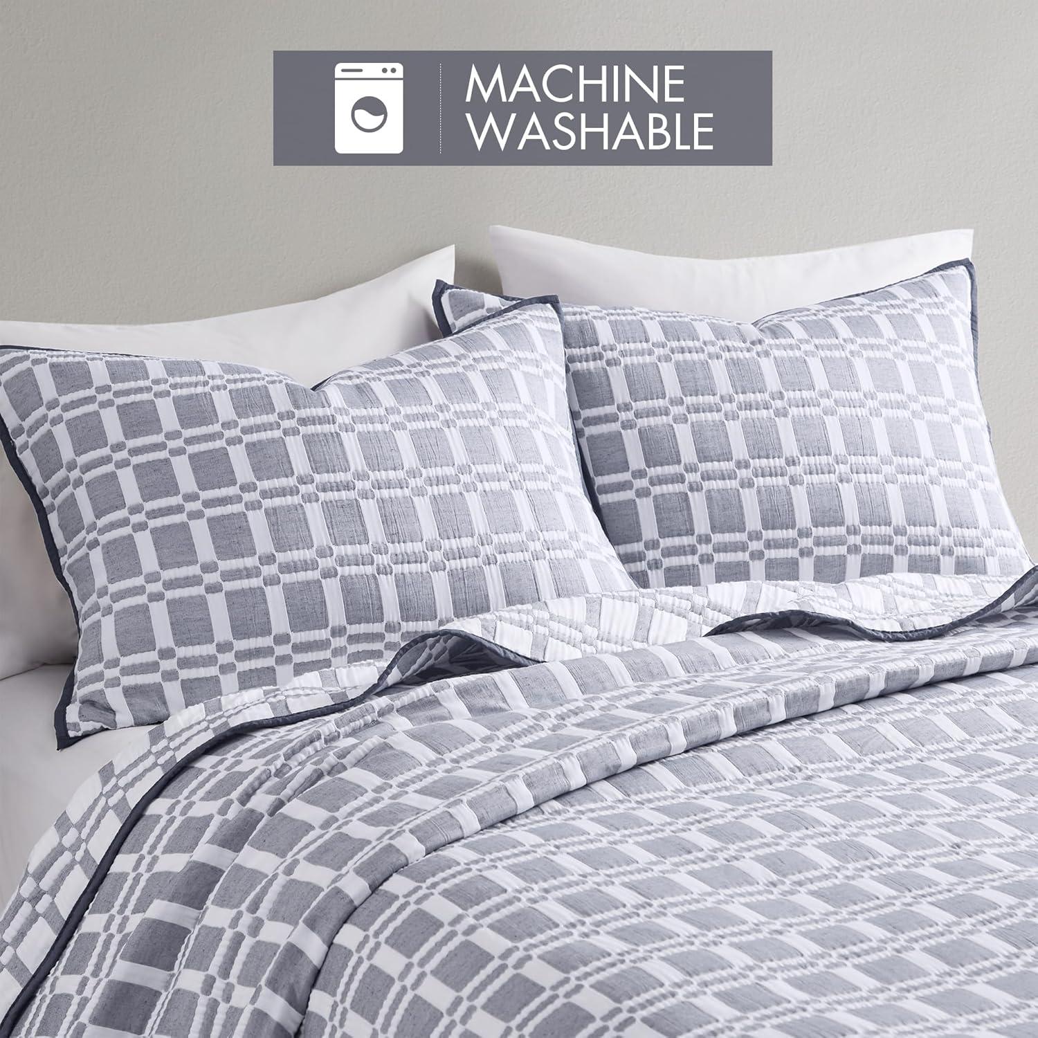 510 Design Harlow 3 Piece Reversible Matelasse Coverlet Set