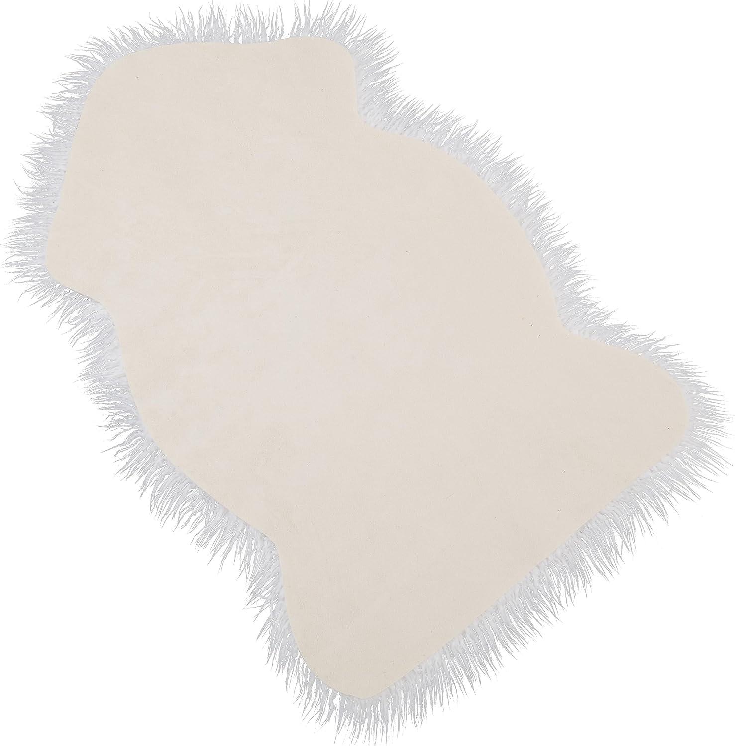 Saro Lifestyle Luxurious Faux Mongolian Fur Indoor Rug