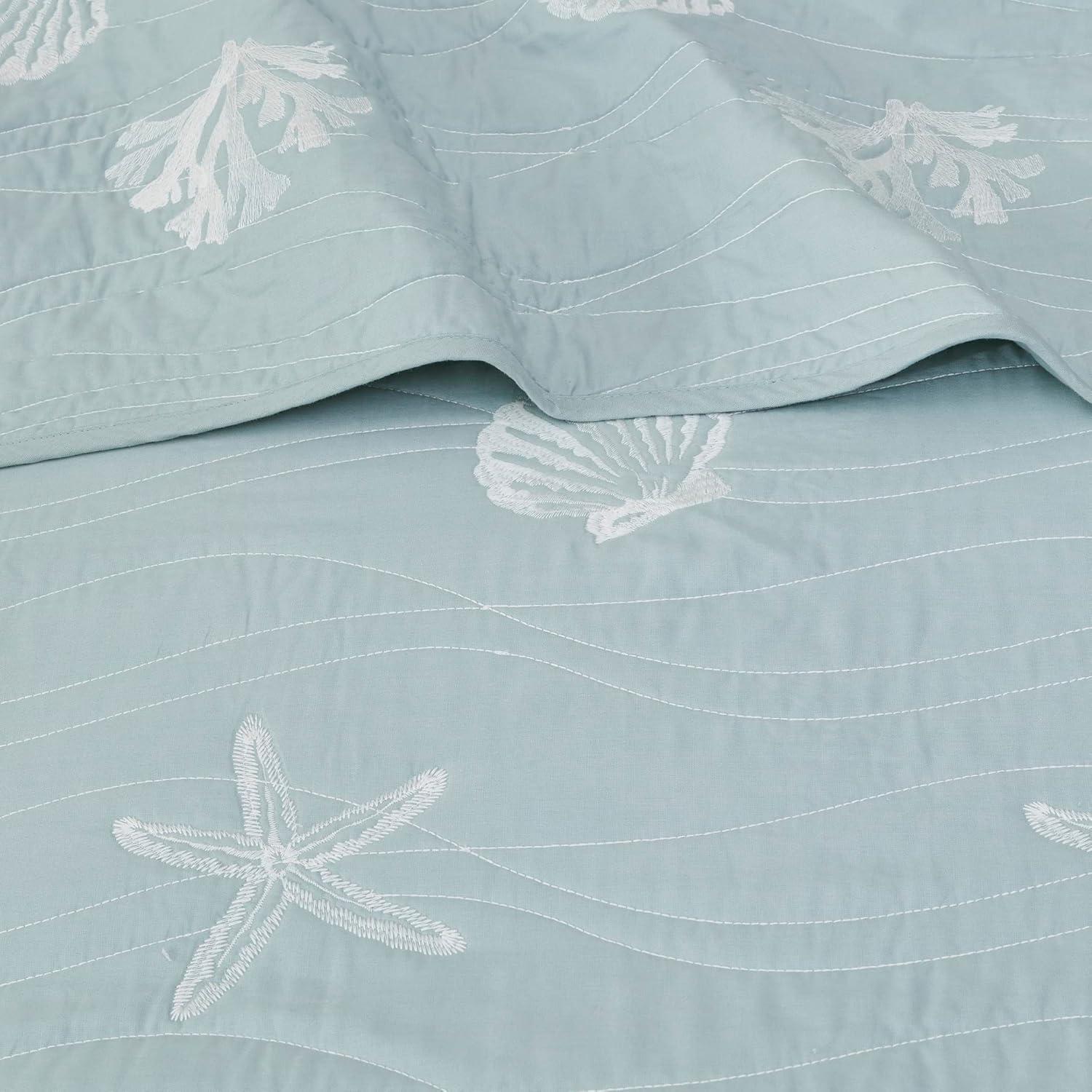 Harbor House Seaside 4 Piece Coverlet Set, Full/Queen, Dusty Blue