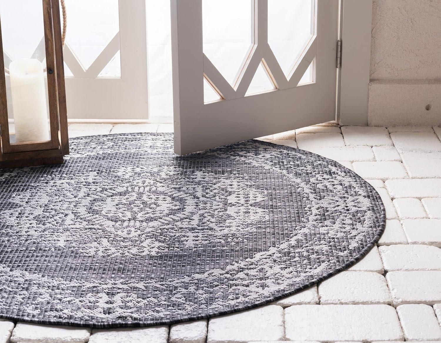 Unique Loom 4' 1 x 4' 1 Round Indoor/Outdoor Traditional Blue Area Rug