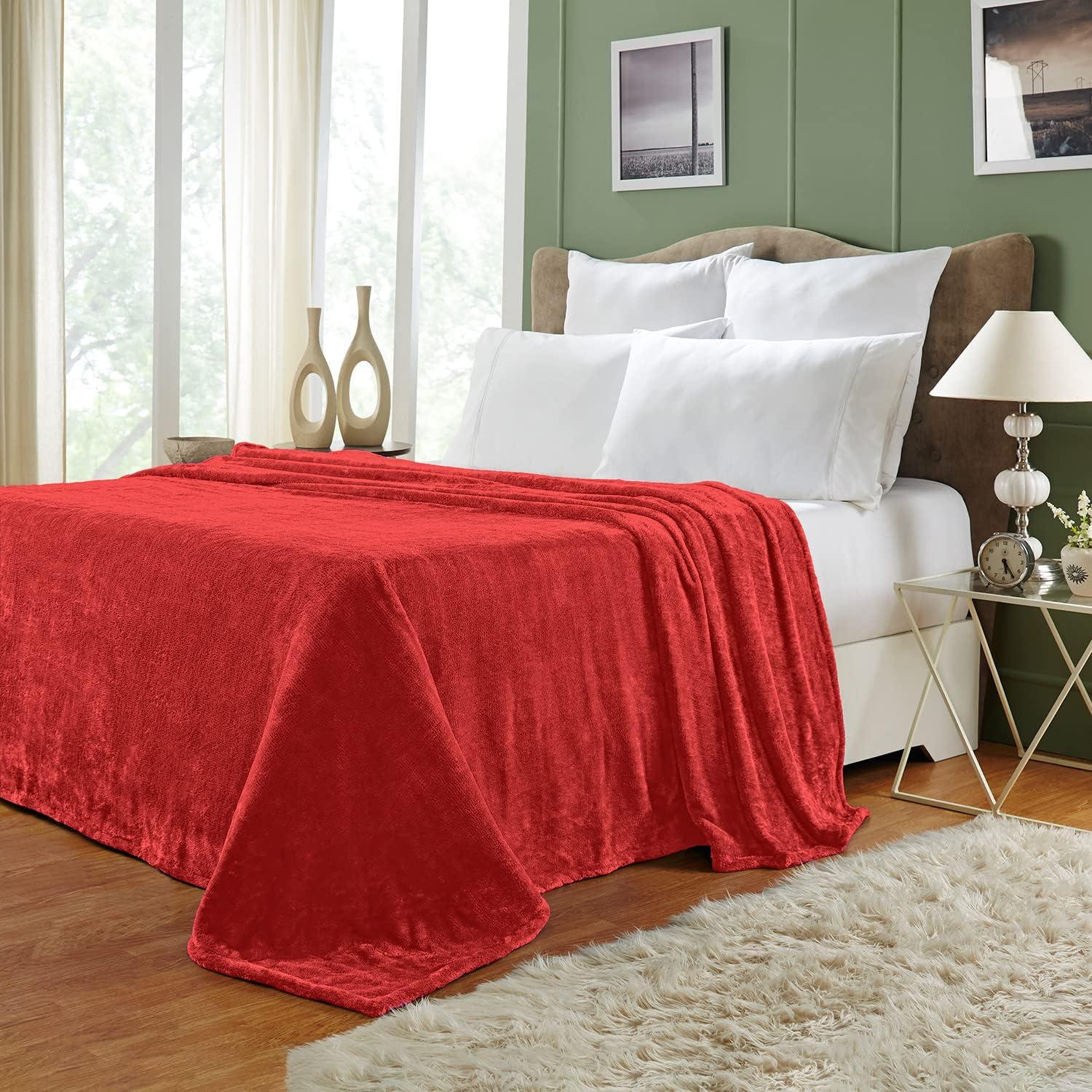 Superior Superior Solid Polyester Reversible All-Season Fleece Throws Blanket