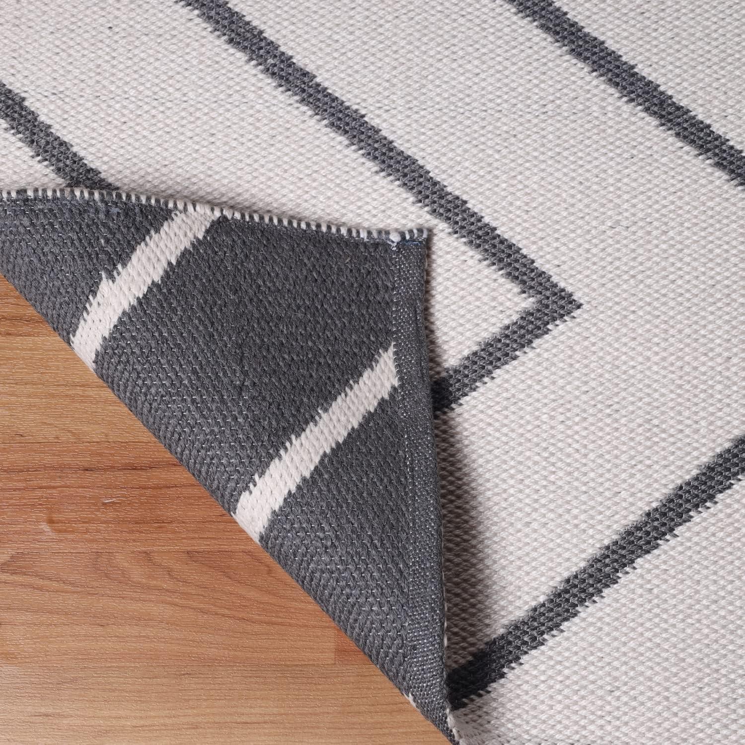 Ivory Zig-Zag Chevron Synthetic 6' x 9' Flatweave Rug