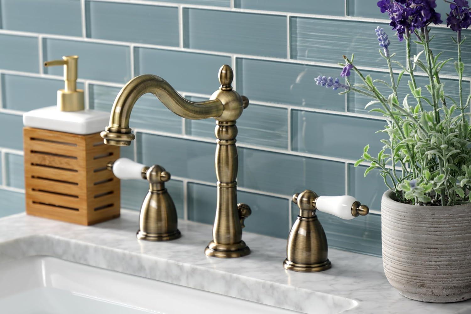 Heritage Widespread Bathroom Faucet with Drain Assembly