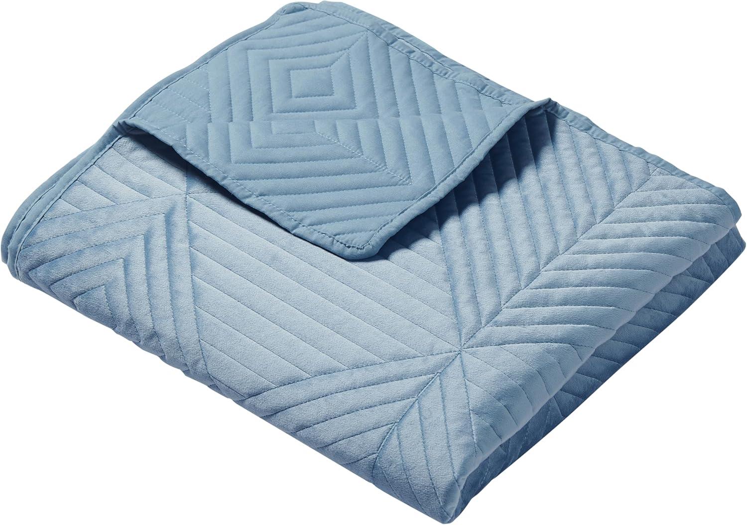 Greenland Home Fashions Riviera Velvet Quilted Throw