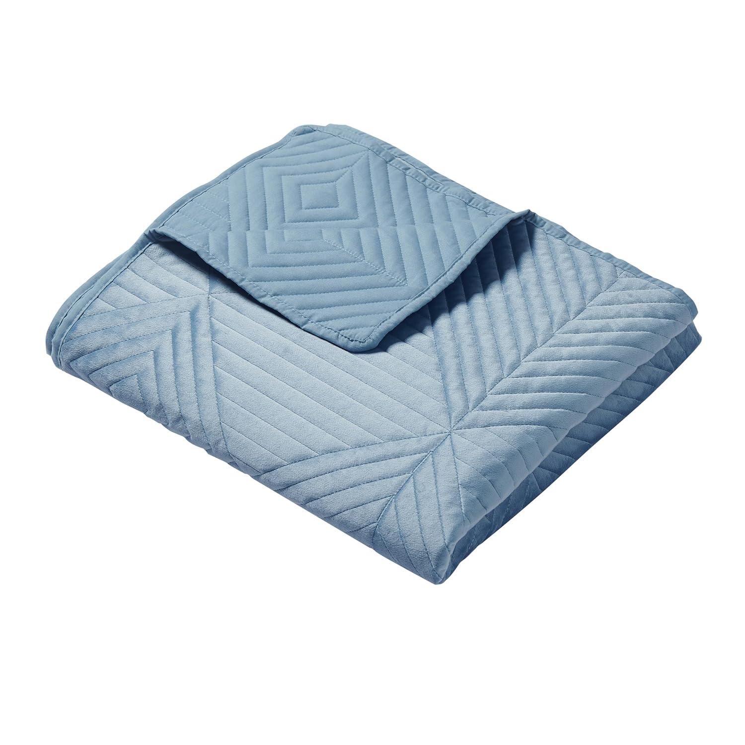 Greenland Home Fashions Riviera Velvet Quilted Throw