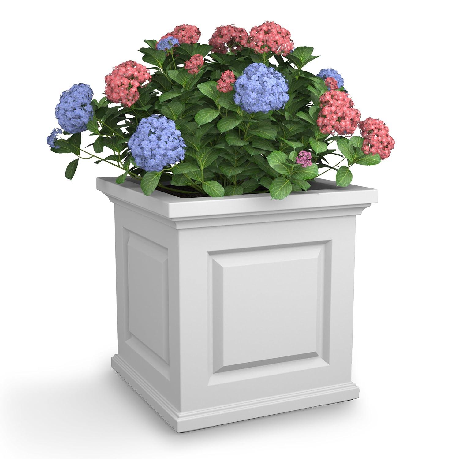 Mayne Inc. Nantucket Square Resin Planter Box with Water Reservoir