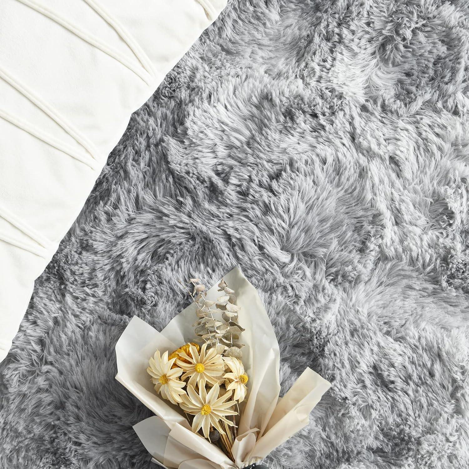 nuLOOM Cloud Shag Accent Rug, 3x5, Gray