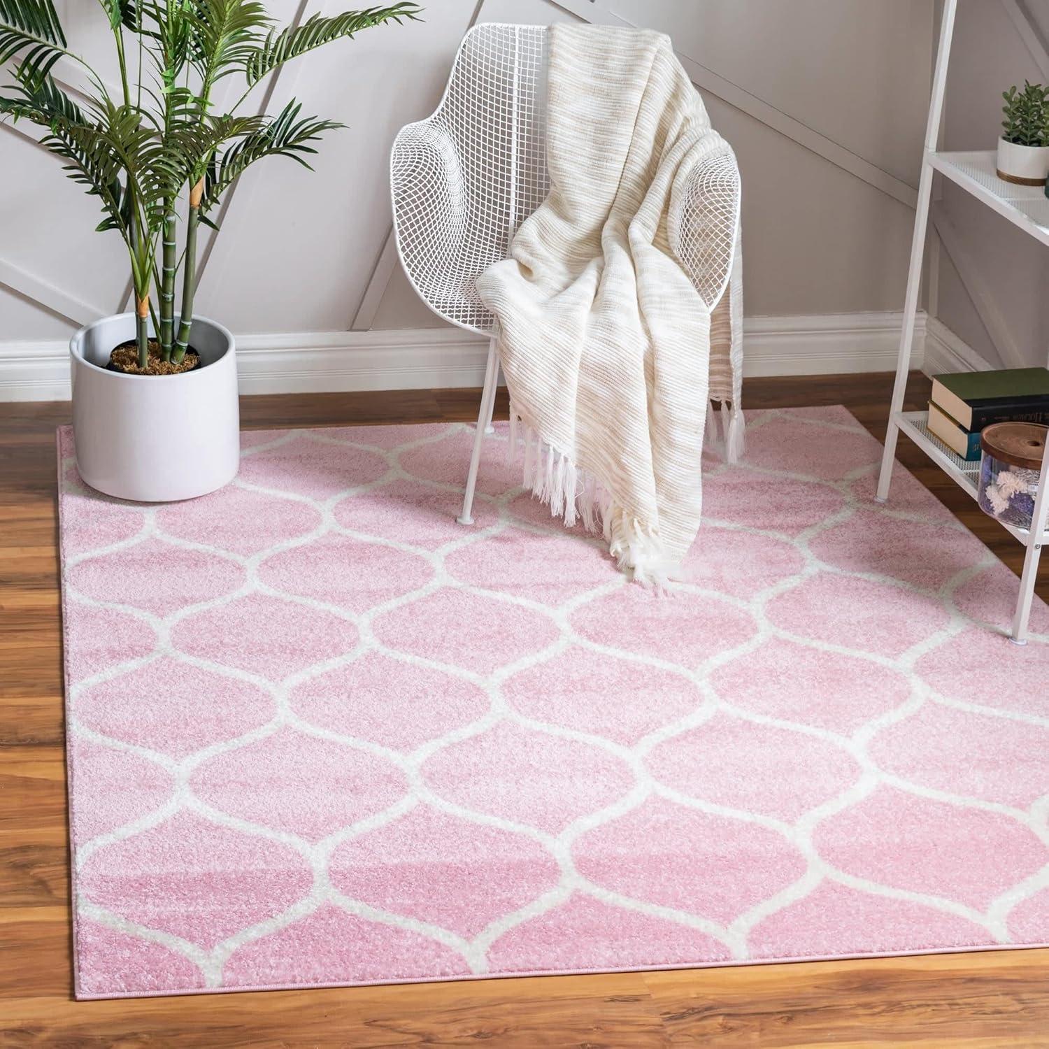 Unique Loom Trellis Frieze Rounded Area Rug