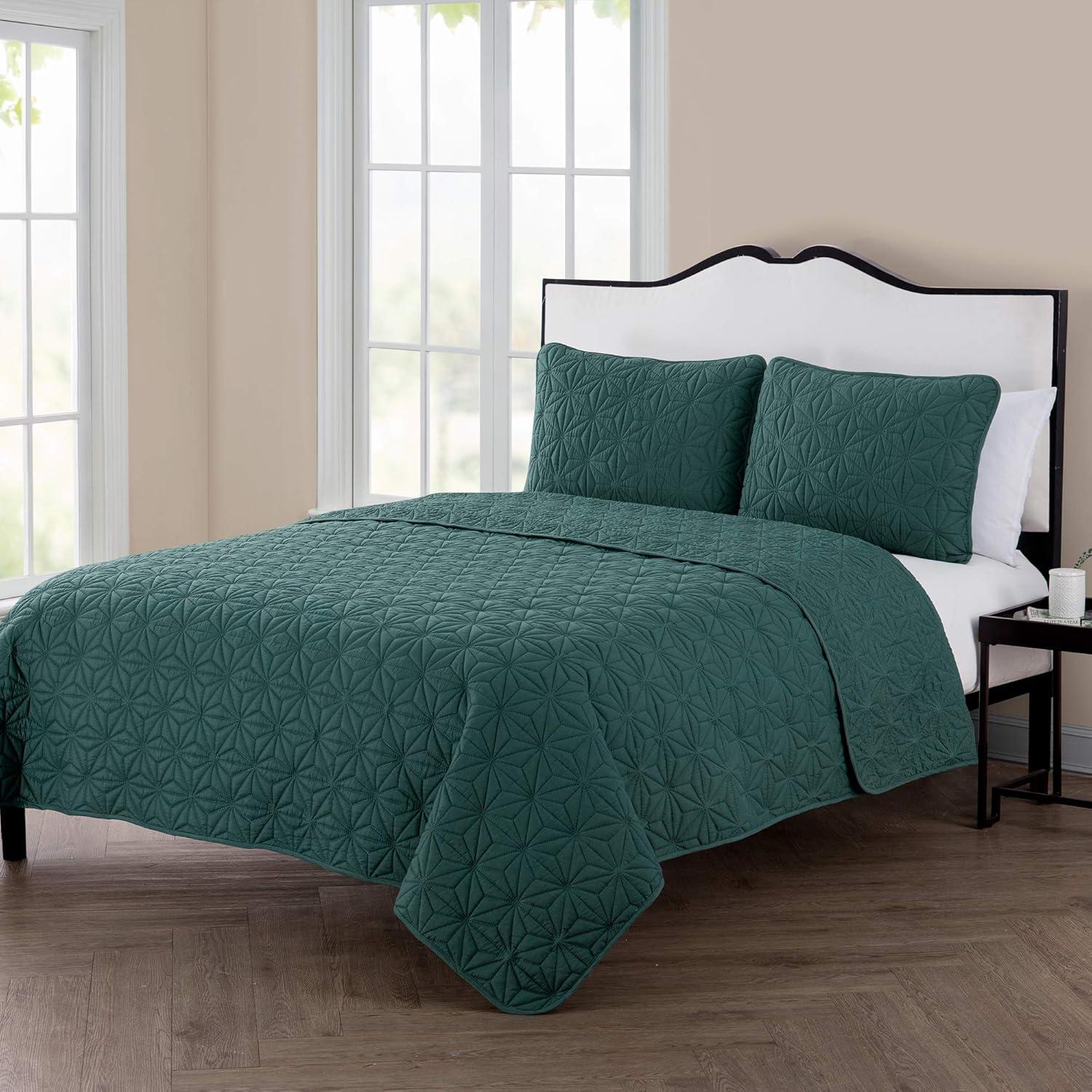 3pc Kaleidoscope Embossed Geometric Quilt Set - VCNY