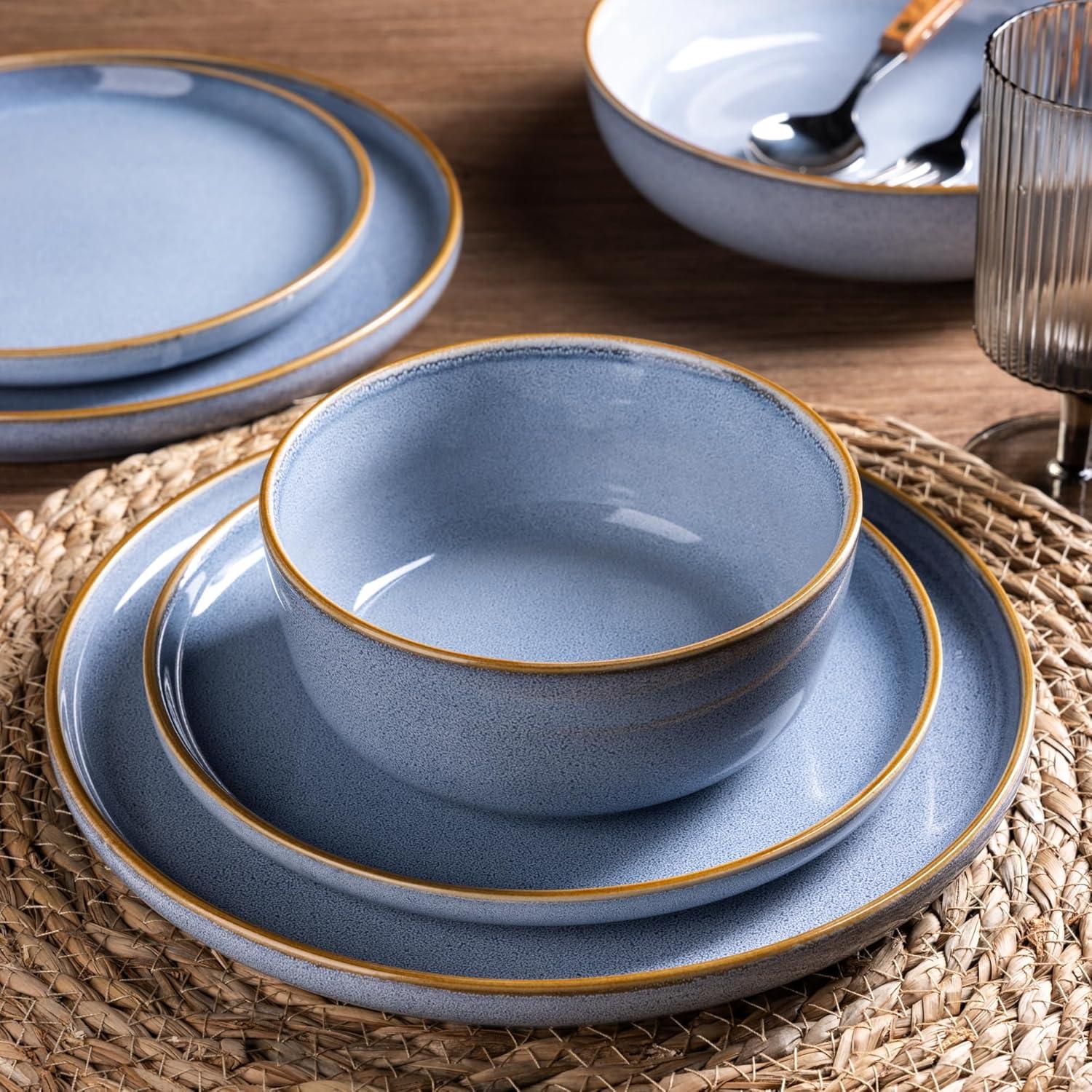 Brunnera Blue and White Porcelain Dinnerware Set for 4