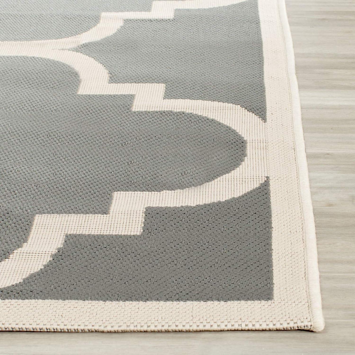 Reversible Easy-Care Black Synthetic 5' x 7' Outdoor Rug