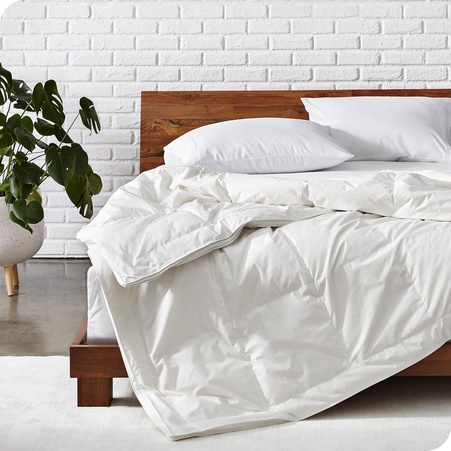 Full/Queen White Down Comforter with Cotton Shell