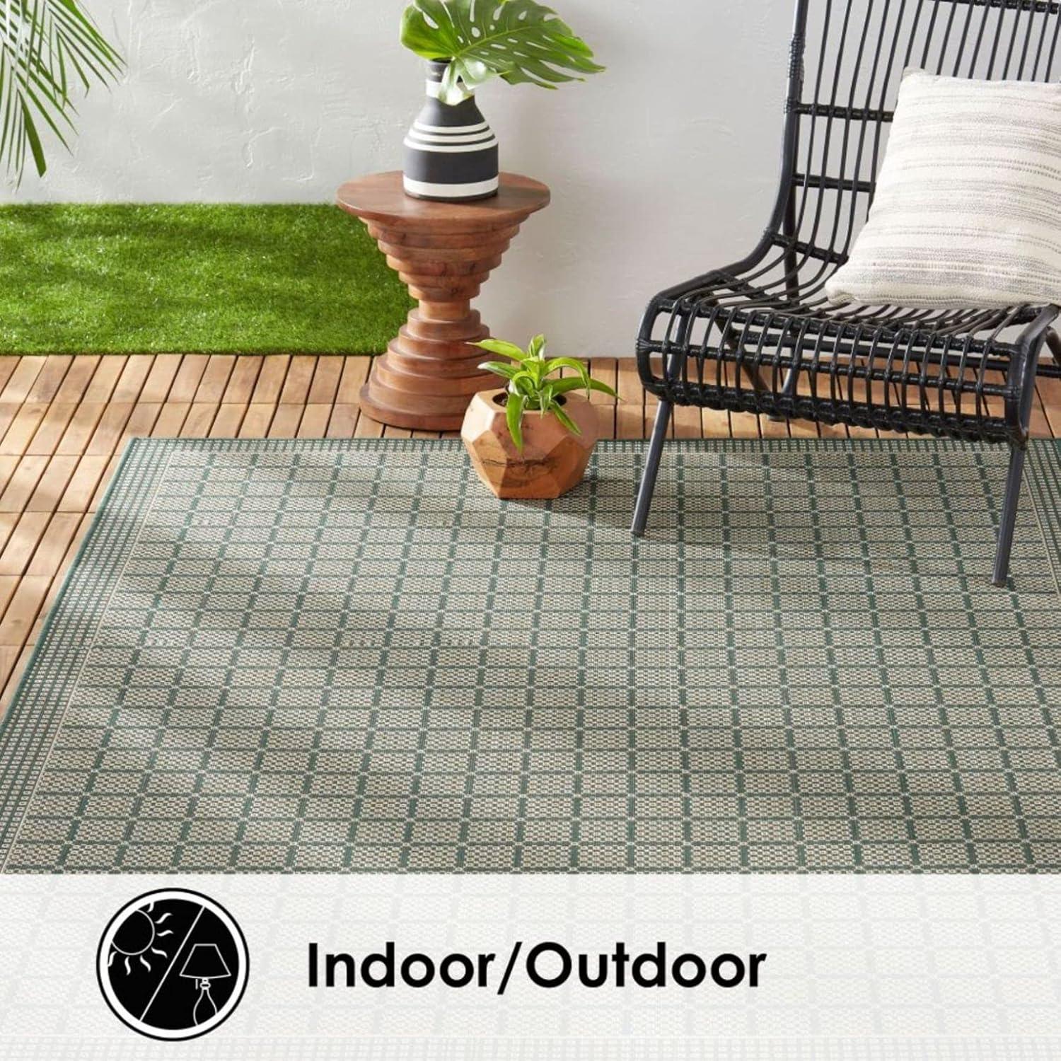 Nicole Miller New York Patio Country Luna Geometric Indoor/Outdoor Area Rug, Green/Beige