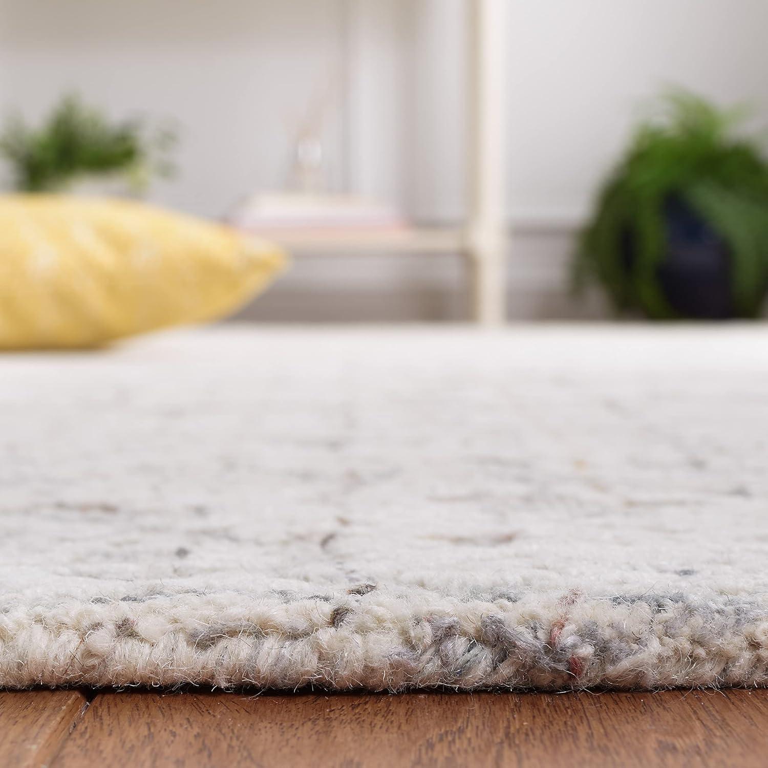 Metro MET879 Hand Tufted Indoor Accent Rug - Grey/Ivory - 3'x5' - Safavieh
