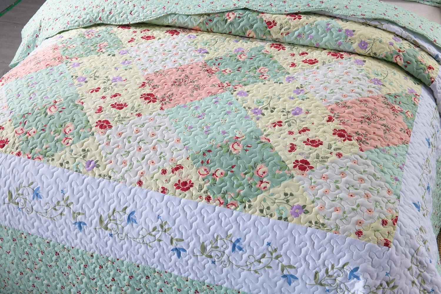 Queen Multi-Color Floral Quilt Set with Scallop Edges