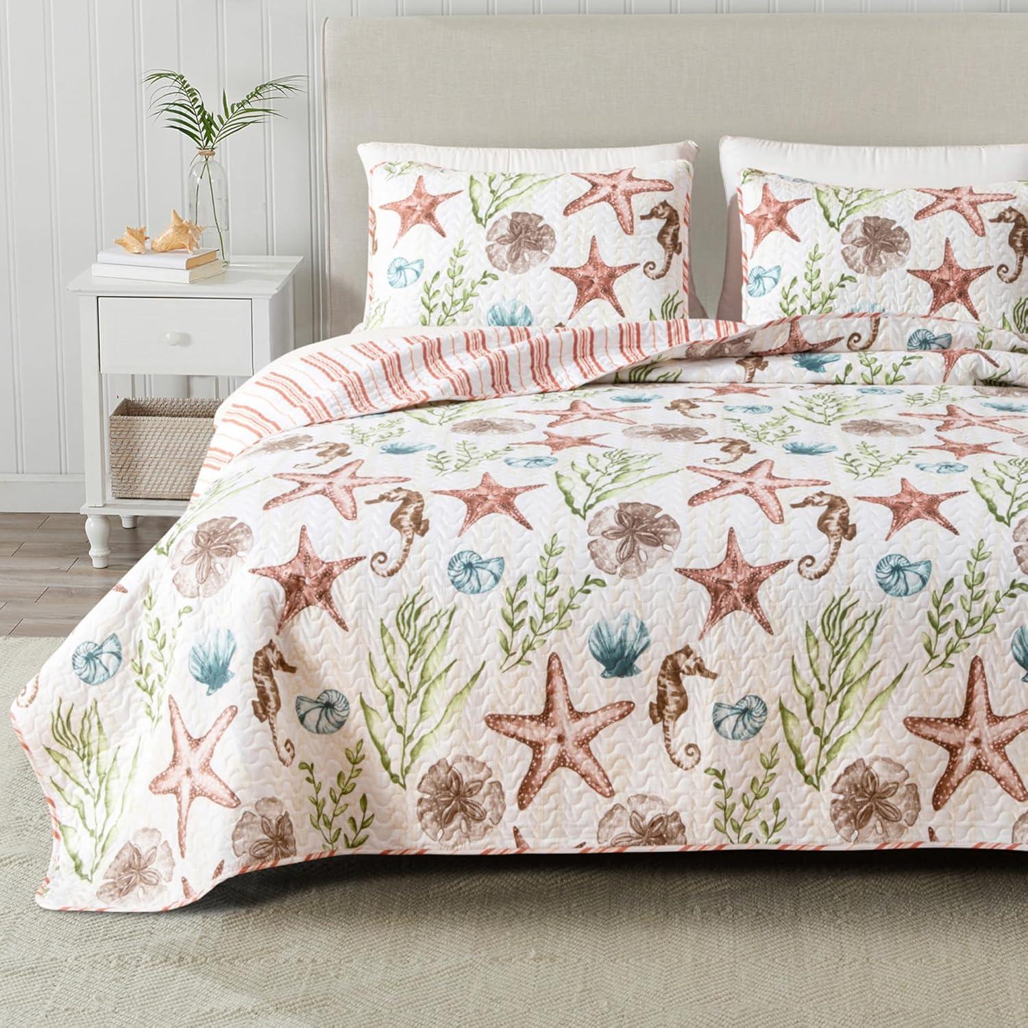 Nautical Shell Reversible Quilt Set with Shams