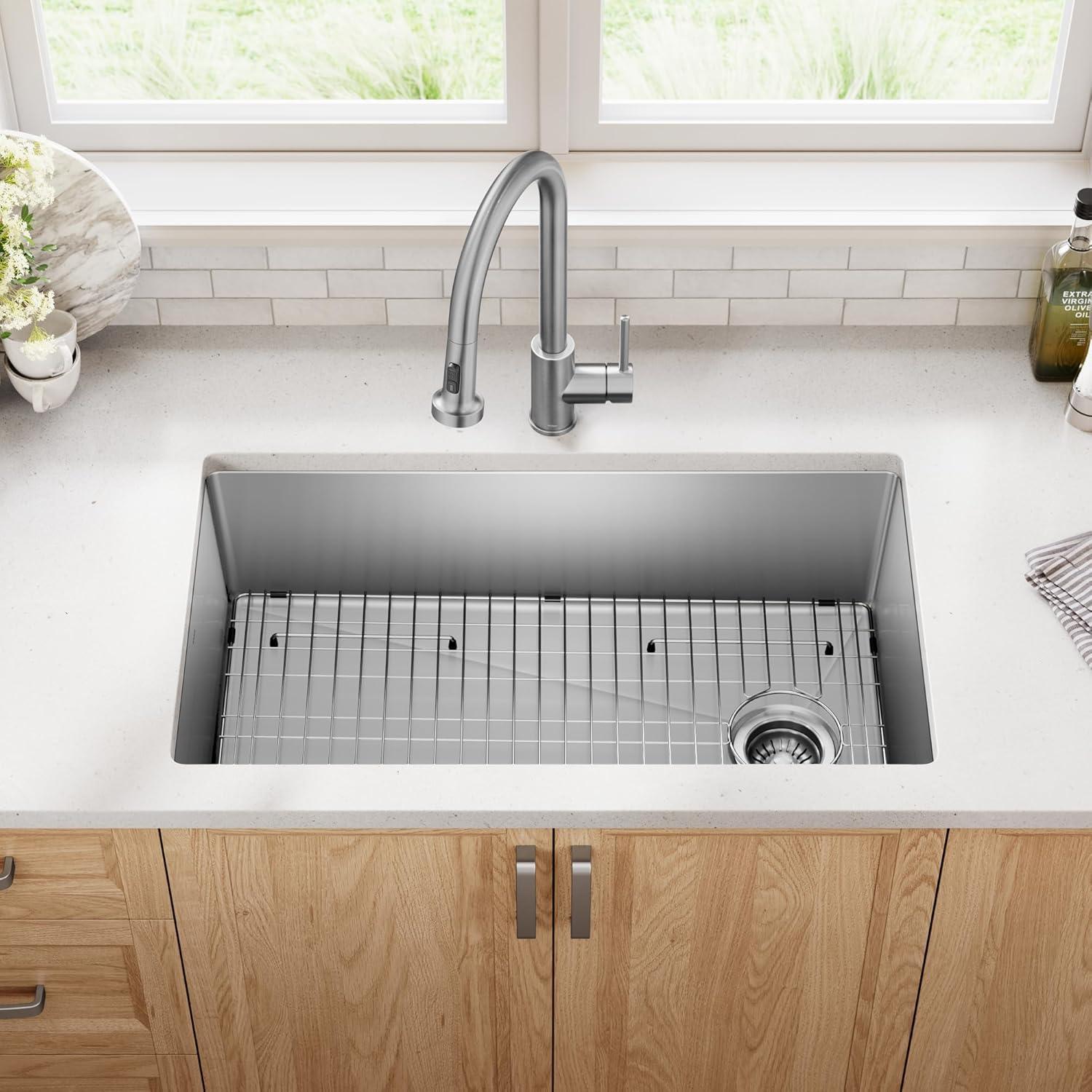 KRAUS Fairlane Undermount 18-Gauge Stainless Steel Kitchen Sink