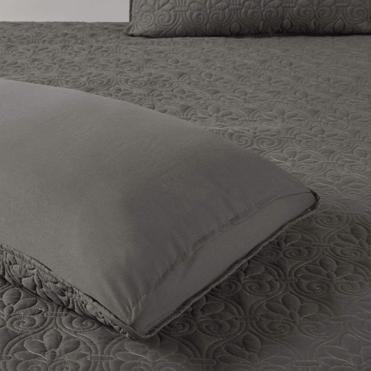 Madison Park Quebec 3 Piece Split Corner Pleated Quilted Bedspread
