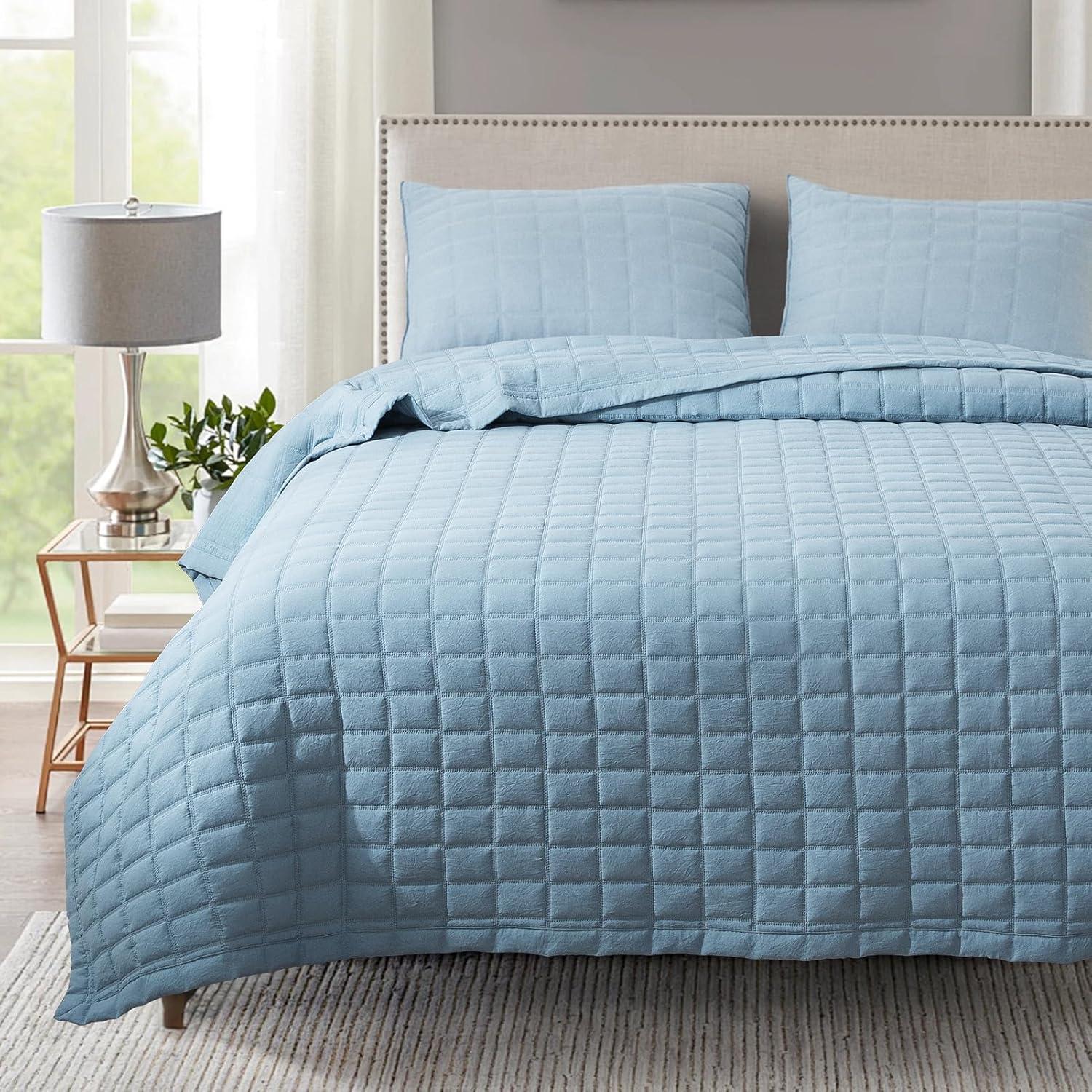 Country Rustic Organic Blue King Quilt Set with Reversible Microfiber