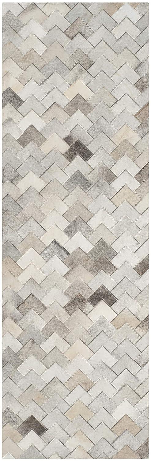 SAFAVIEH Studio Leather Rozanne Geometric Runner Rug, Grey, 2'3" x 7'