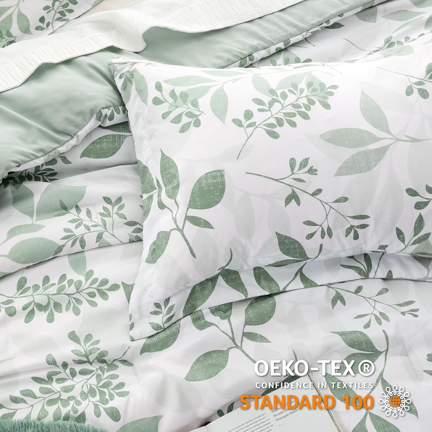 Queen - Sage Green , Cute Floral Beddings, 3 Pieces, 1 Soft Reversible Botanical Flowers