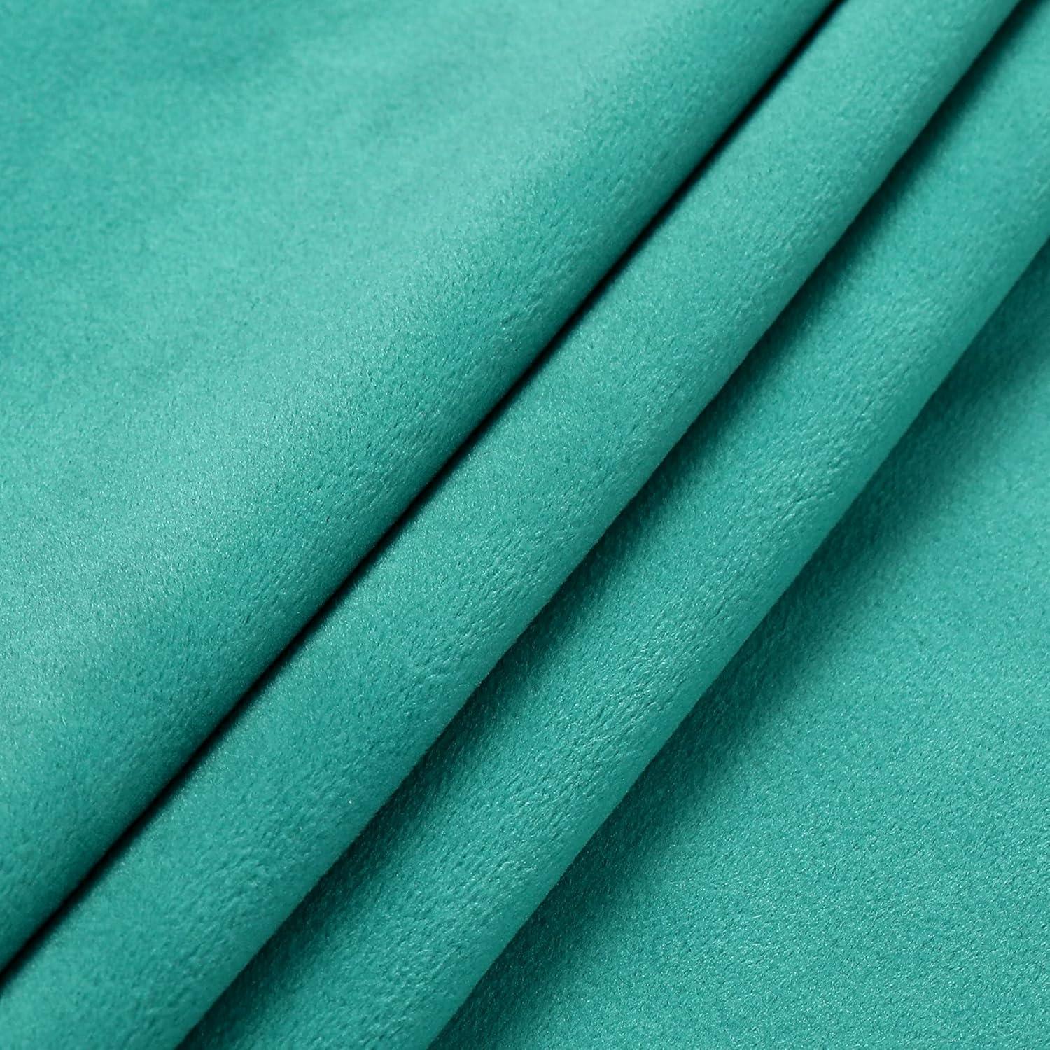 PAVILIA Set of 2 Throw Pillow Covers, Decorative Velvet Square Cushion Cases for Bed Sofa Couch Bedroom Living Room, Red/20 x 20