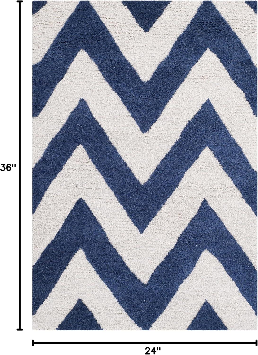 SAFAVIEH Cambridge Kaitlyn Zig Zag Stripes Wool Area Rug, Navy/Ivory, 2' x 3'