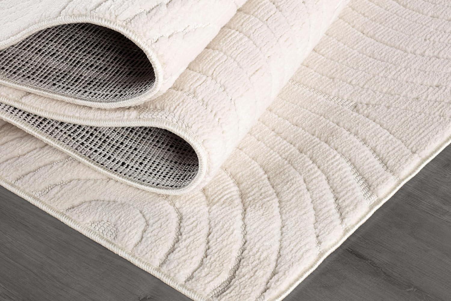 Cloudy Touch White 5 x 7 ft. Circular Indoor Area Rug