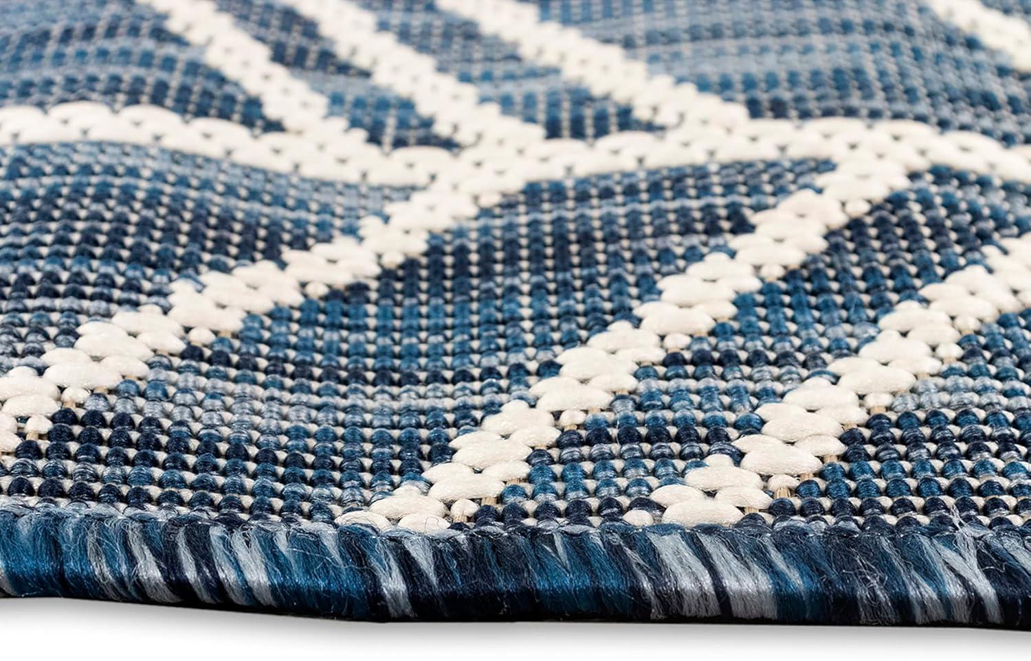 Navy Chevron Geometric Indoor/Outdoor Easy-Care Rug 3'3" x 4'11"