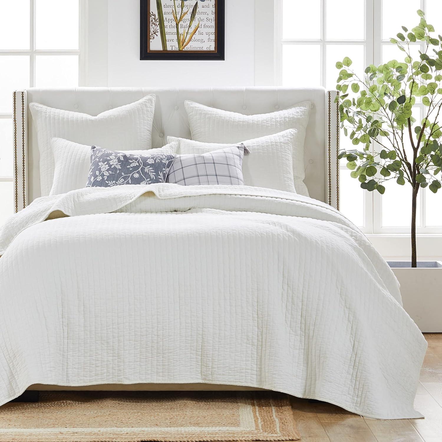 Monterrey Finely Stitched Modern Quilt Set