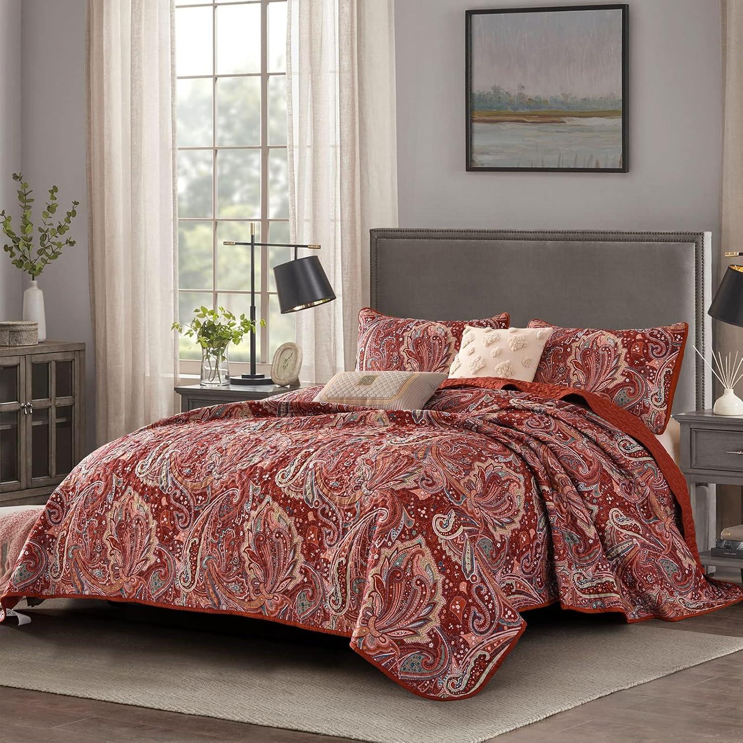 DJY Red Paisley Quilt Set Queen Size Boho Quilt Bedspread Set 3 Pieces, Soft Lightweight Microfiber Coverlet Set Burgundy Paisley Floral Pattern Bedding for All Season, 96''x90''