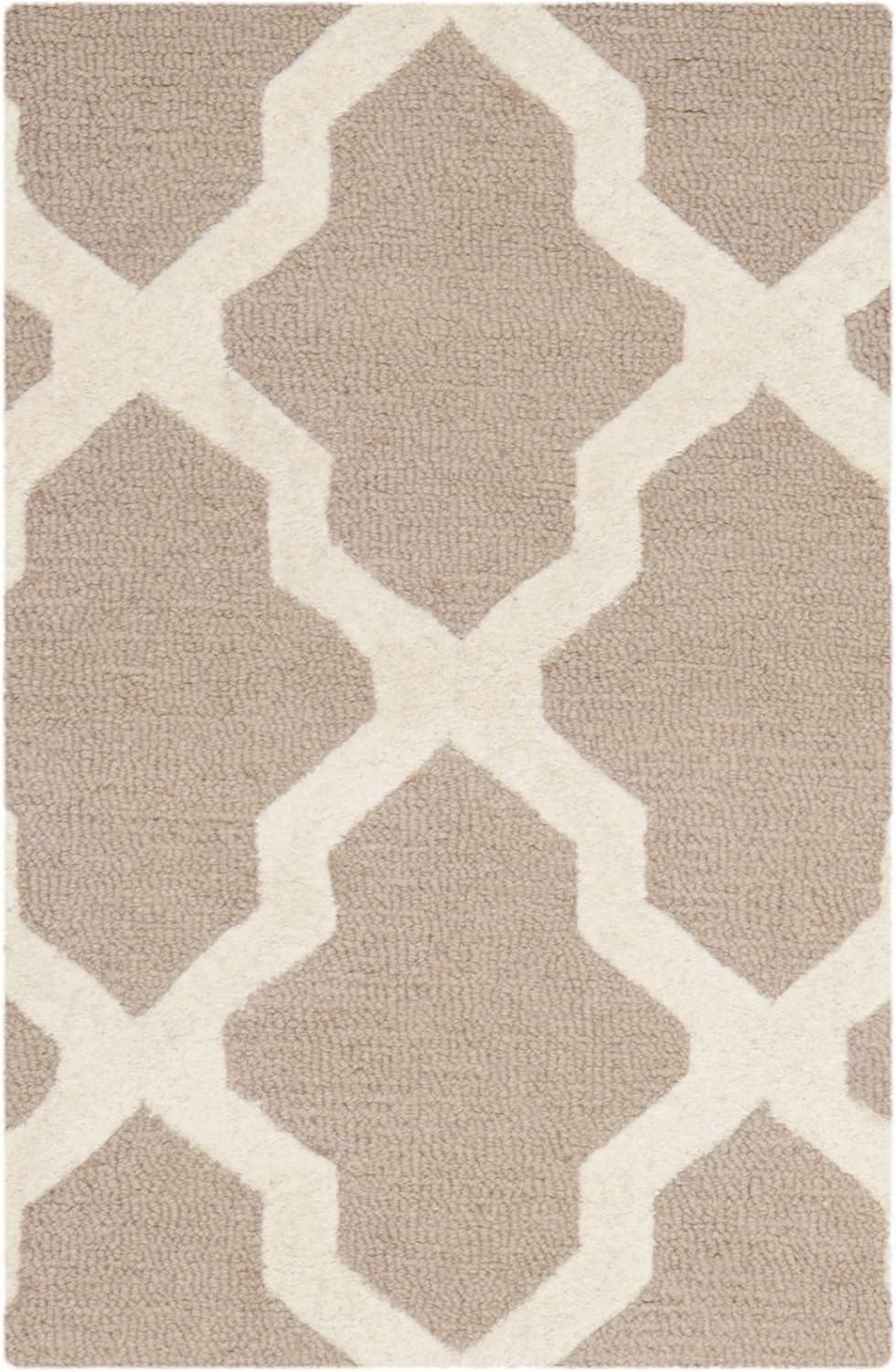 Cambridge Silver/Ivory Doormat 2 ft. x 3 ft. Geometric Trellis Area Rug