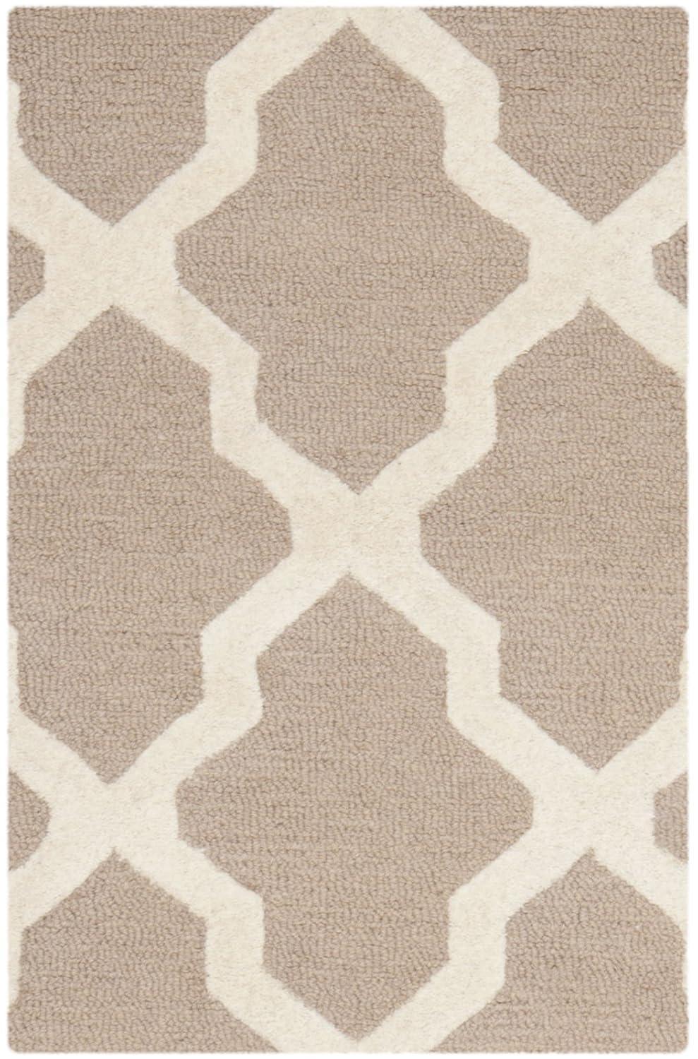 Cambridge Silver/Ivory Doormat 2 ft. x 3 ft. Geometric Trellis Area Rug