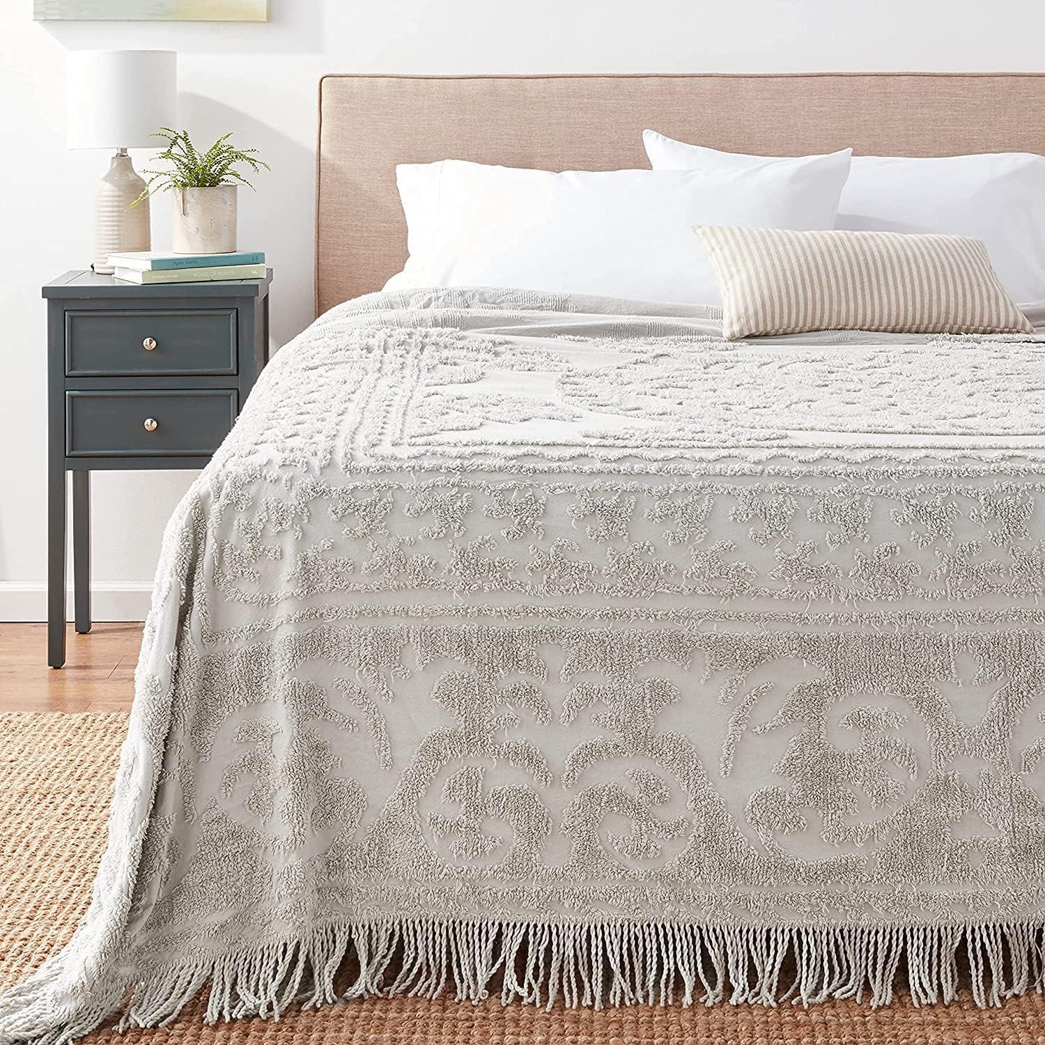 Winston Brands Cotton Trellis Coverlet