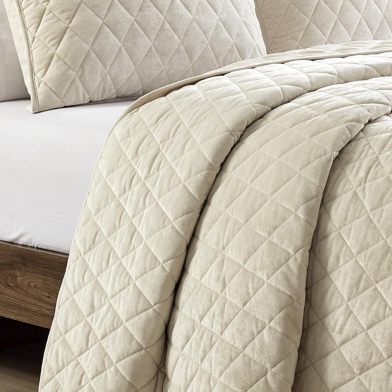 Chezmoi Collection Diamond Stitch Reversible Plush Distressed Velvet Quilt Set