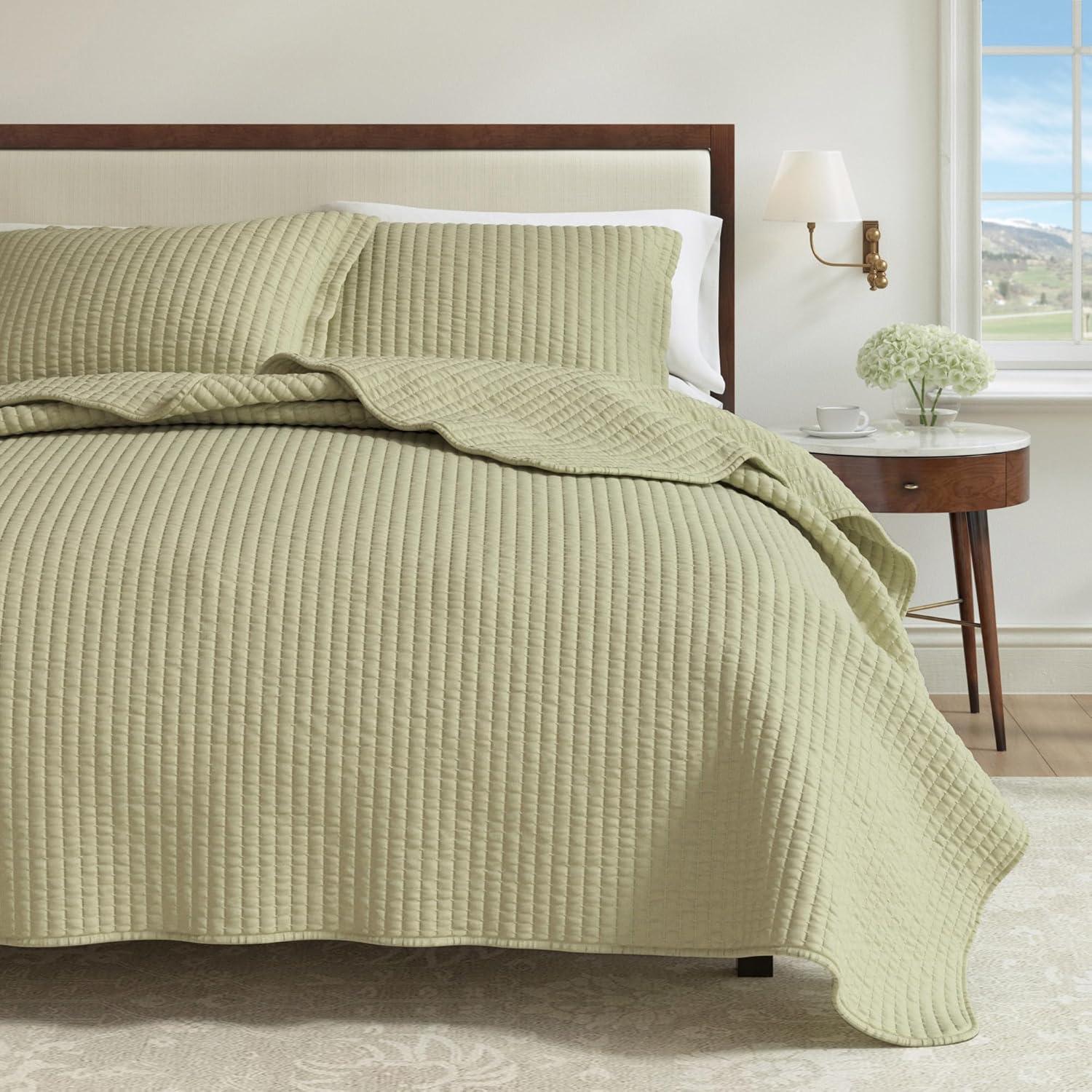 FreshFolds Modern & Contemporary Stripe Stitched Quilt Set with Shams