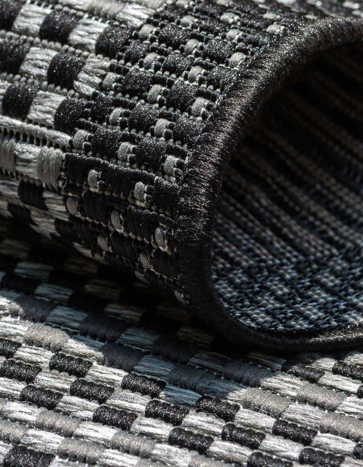 Striped Indoor / Outdoor Rug