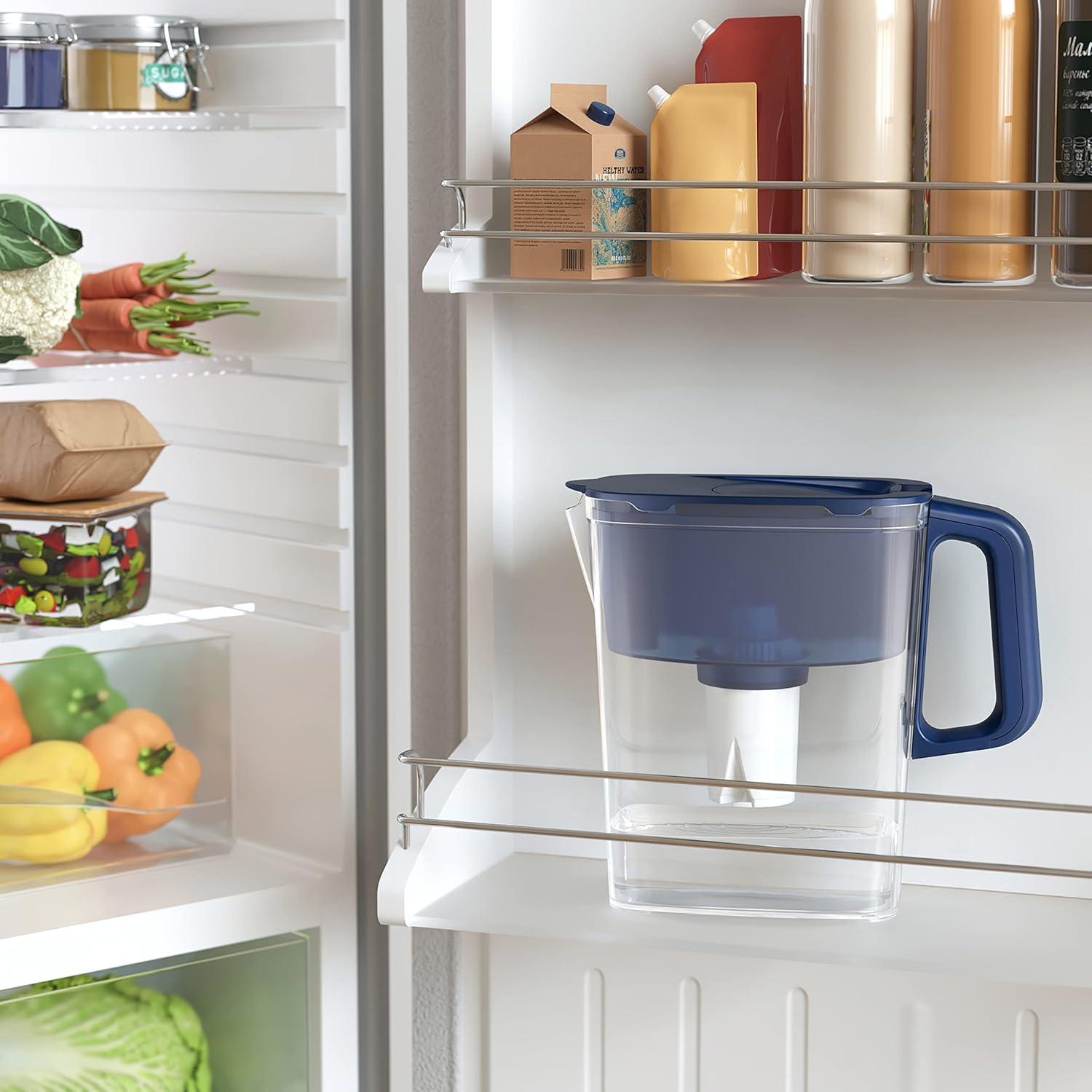 AQUAPHOR Compact 5-Cup Water Filter Pitcher – Dark Blue with 1 x B15 Filter - Fits in the Fridge Door - Reduces Limescale and Chlorine - Ideal for Five Cups