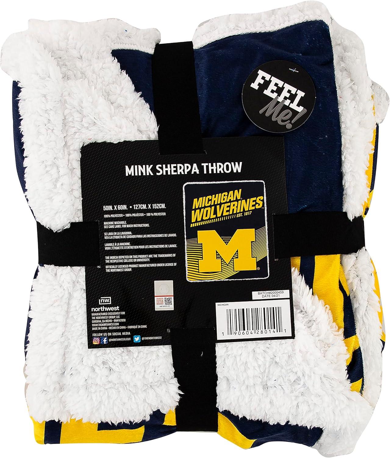 Michigan Wolverines Navy and Yellow Sherpa Throw Blanket