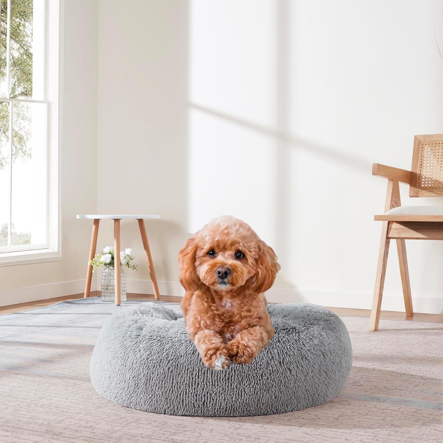 Dog & Cat Bed: Round Faux Fur Pet Bed - Plush, Cozy, & Calming Donut Bed for Medium Pets - Soft & Comfortable Sleeping Cushion for Napping & Lounging, 23" Round, Silver