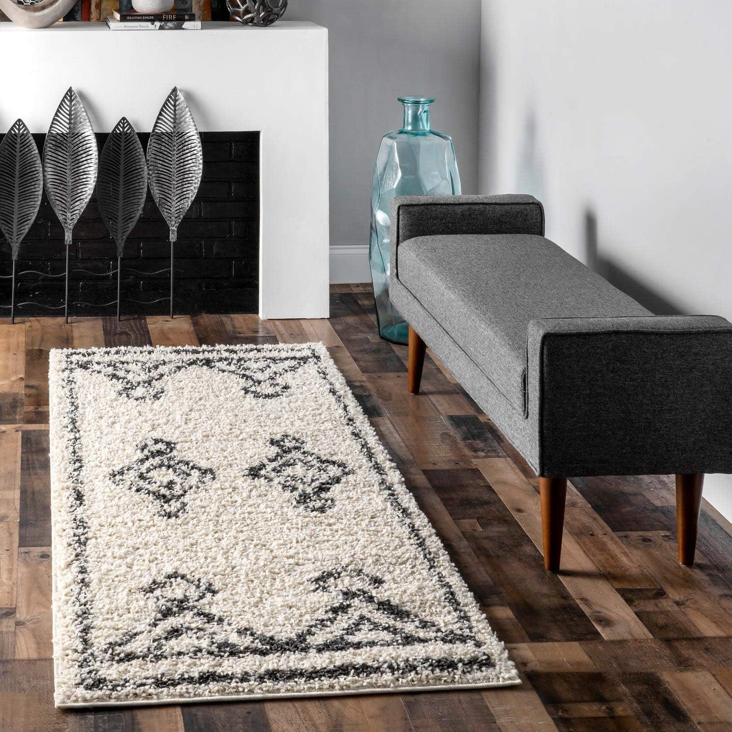 Nuloom Mira Diamond Drop Moroccan Area Rug